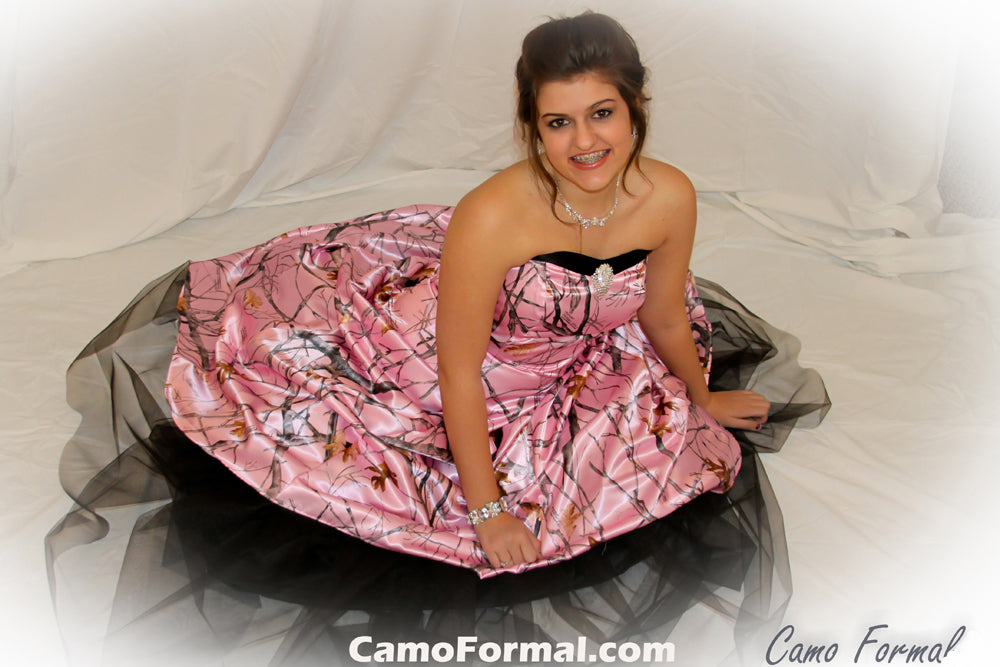 3011 "Rebecca" Pickup Overskirt, Net Under