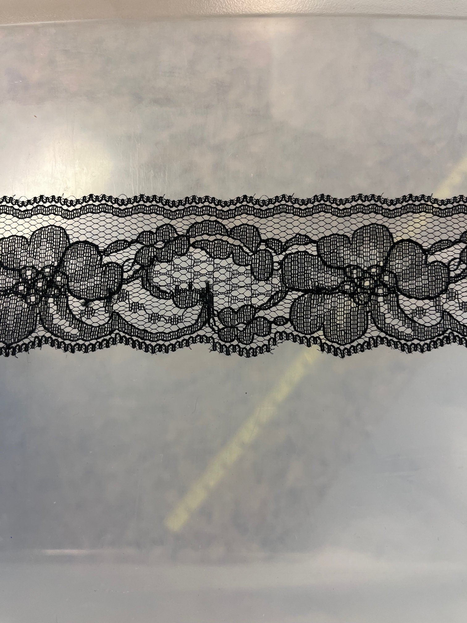LACE, Black, approx 494 yards per roll