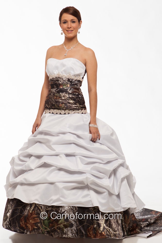 Sale 3140 White and Mossy Oak Wedding Gown with Pickups and Train, Size 8