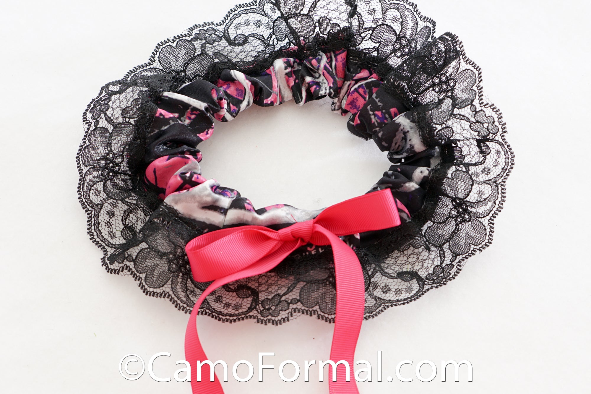 Set of 2, Camo Garter for Bride and Groom